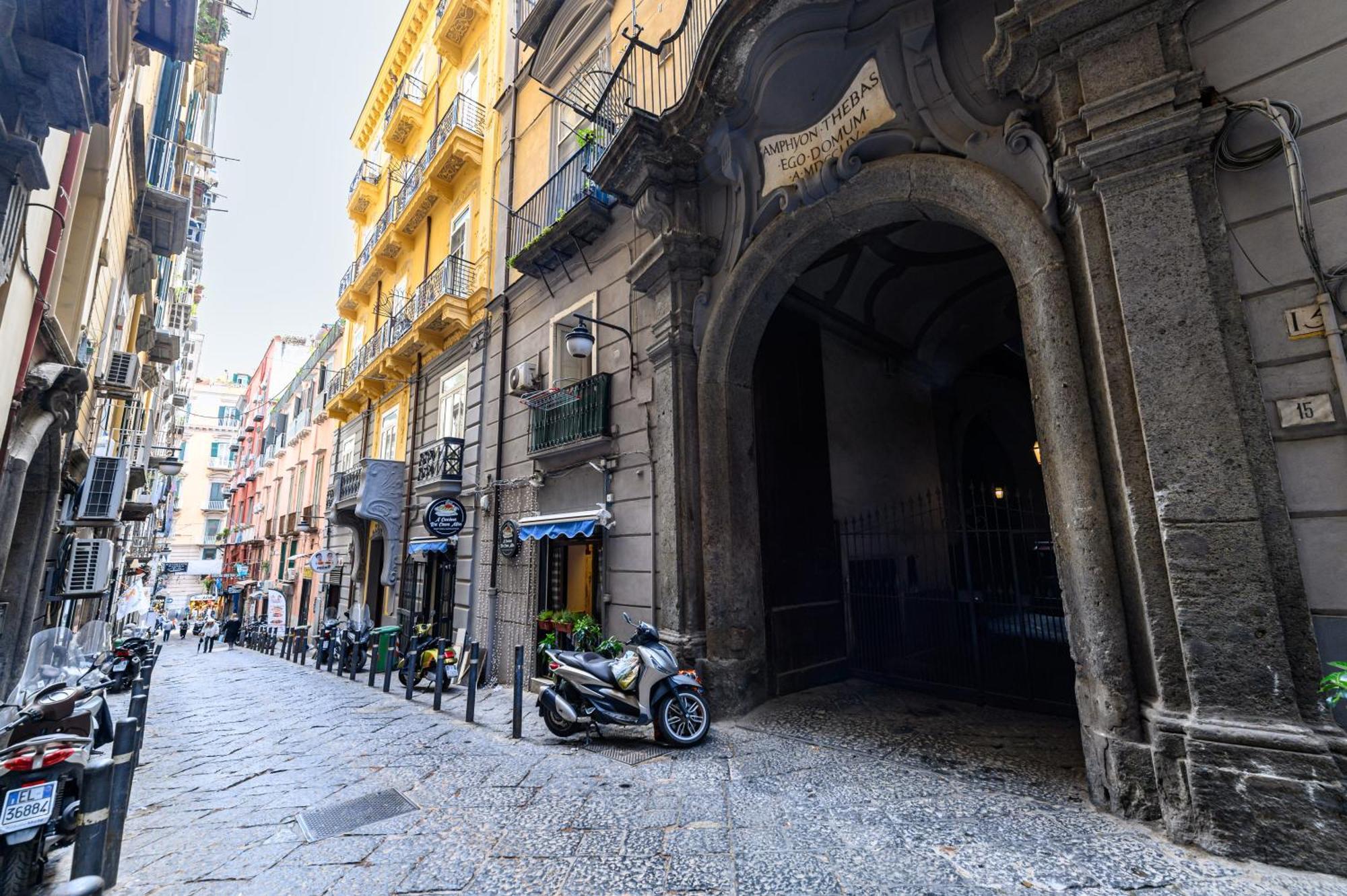 Via Carlo De Cesare 15 Apartment Naples Exterior photo